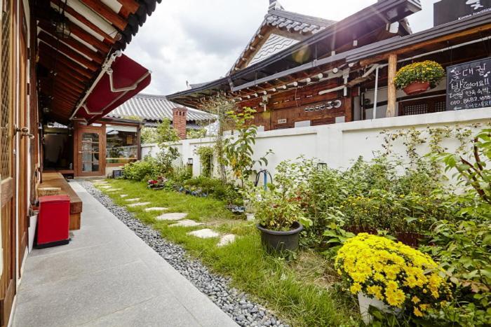 Jeonju Nostalgic Home Εξωτερικό φωτογραφία